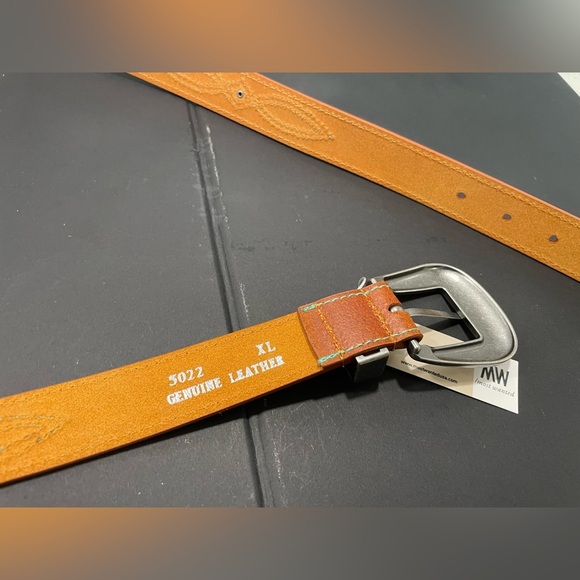 Most Wanted Genuine Leather Gaucho Belt Tan Silver Buckle Green Stitching XL NEW - Picture 4 of 8